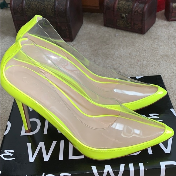 NWOT Neon Yellow/Clear Patent HEELS 👠 - Picture 2 of 8